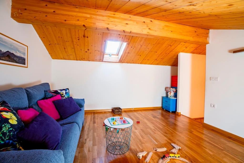 דירות Villanúa Casa Nieves מראה חיצוני תמונה