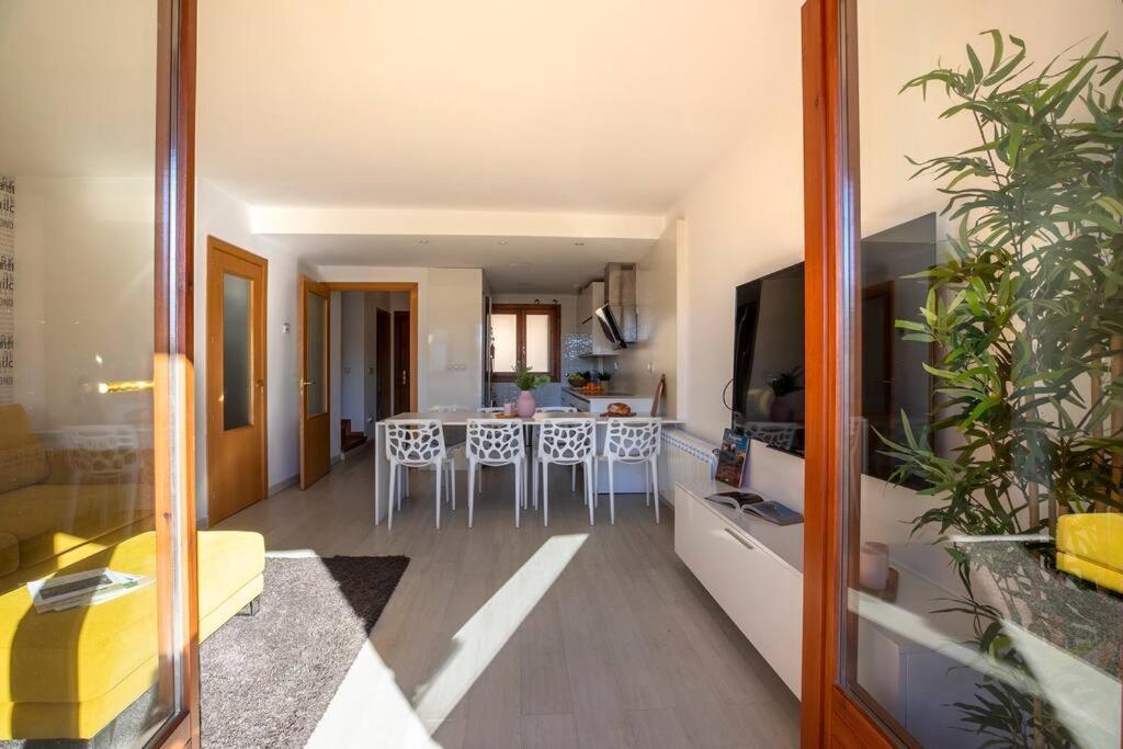 דירות Villanúa Casa Nieves מראה חיצוני תמונה